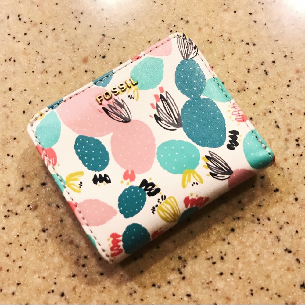 Fossil Emma “Summer Pineapple🍍” Mini Wallet
